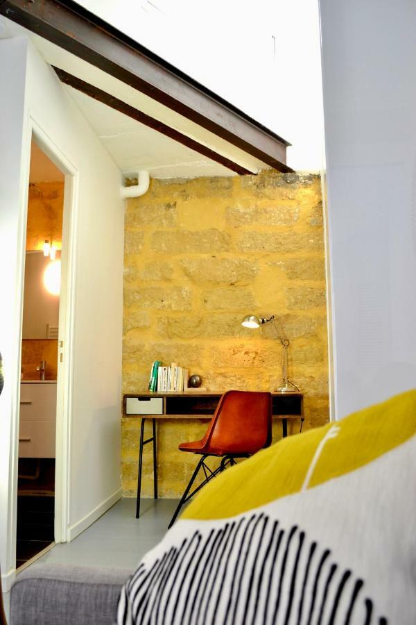 Joli studio avec terrasse, coeur historique - protocole sanitaire strict Montpellier Esterno foto